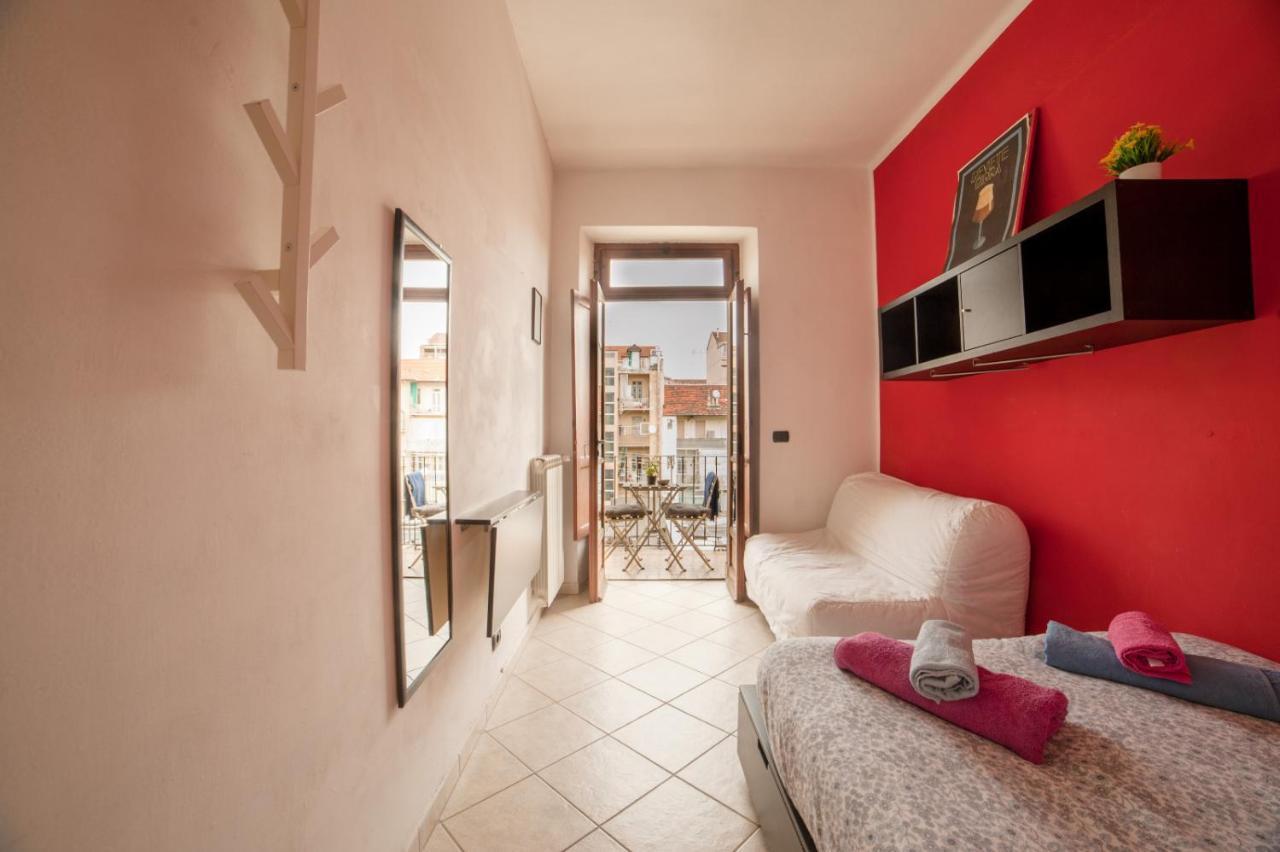 Cozy Room Stanza Close City Center In A Family House Stanza In Appartamento Condiviso Noi Viviamo In Casa Stanza In Affitto Turin Bagian luar foto