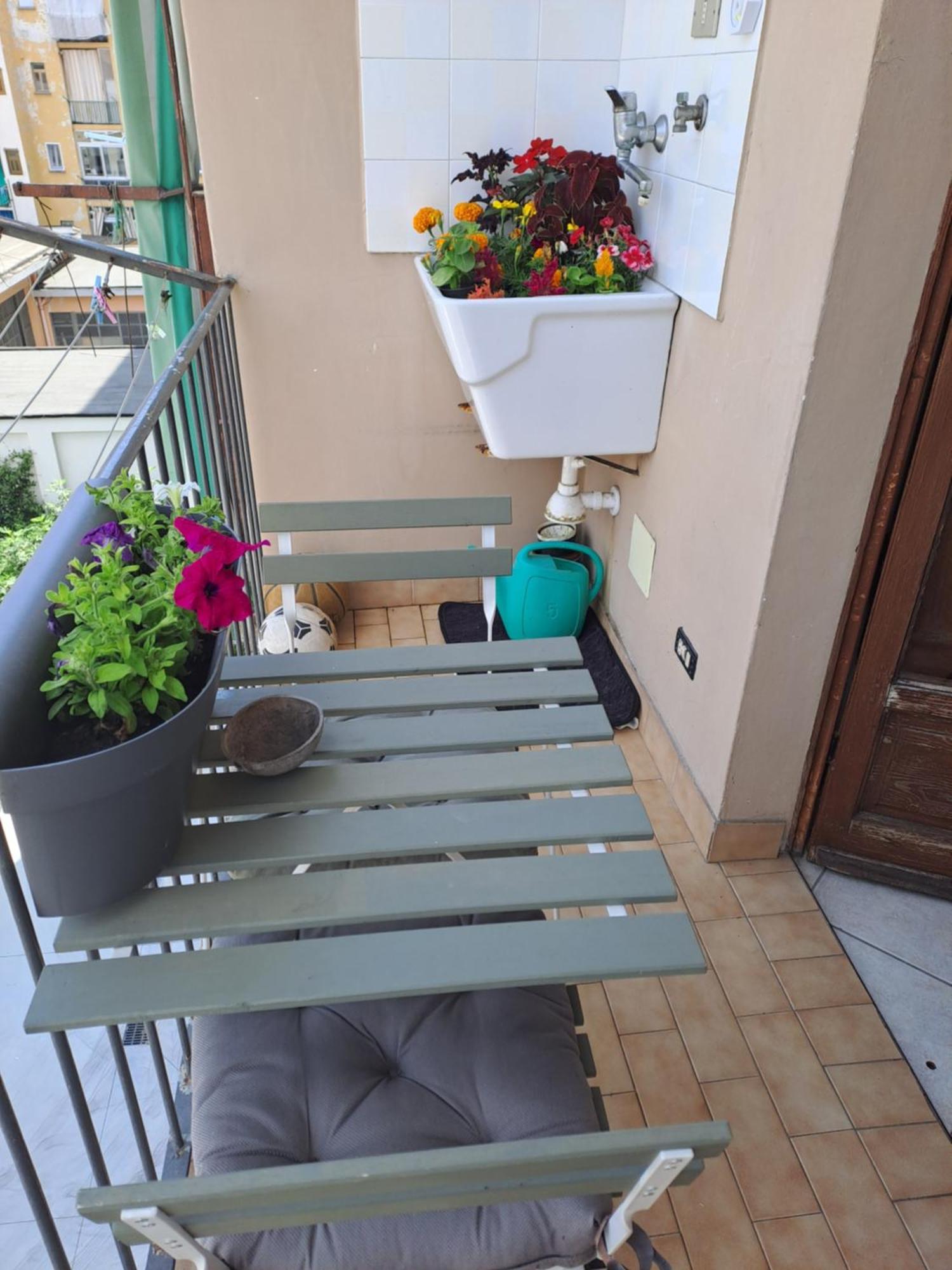 Cozy Room Stanza Close City Center In A Family House Stanza In Appartamento Condiviso Noi Viviamo In Casa Stanza In Affitto Turin Bagian luar foto