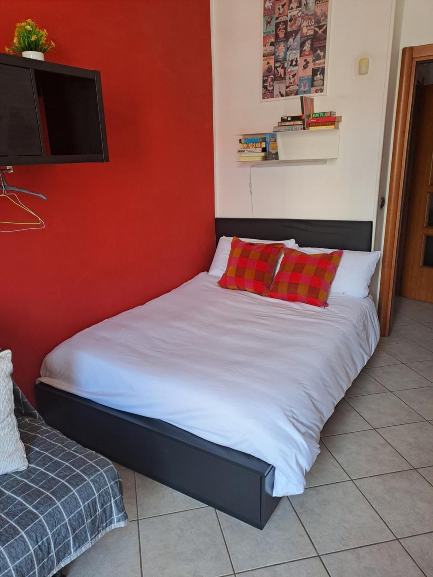 Cozy Room Stanza Close City Center In A Family House Stanza In Appartamento Condiviso Noi Viviamo In Casa Stanza In Affitto Turin Bagian luar foto